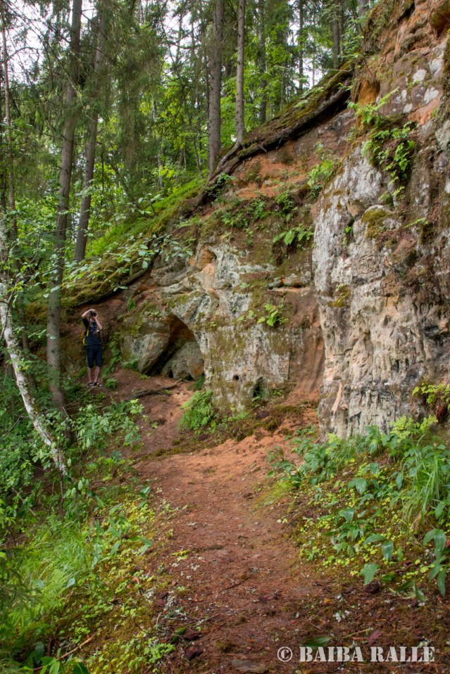 Ak, šīs mazās un šaurās taciņas.