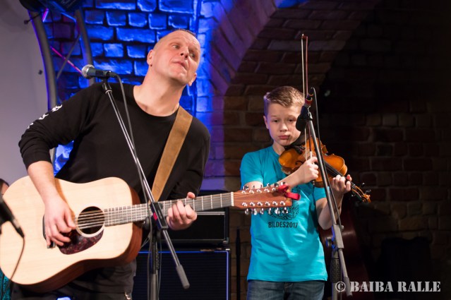 BILDES 2017 Koncerts "Ielūdz Bilžu mūziķi un viņu bērni", uzstājas Kaukuļu ģimene.
